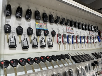 báo giá chi phí mở và làm chìa khóa toyota bình dương giá rẻ 