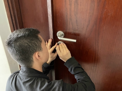 Lưu ngay địa chỉ đơn vị mở khóa cửa tay gạt Bình Dương uy tín