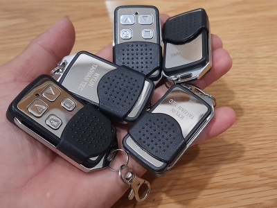 Hướng dẫn sử dụng remote cửa cuốn đơn giản, hiệu quả